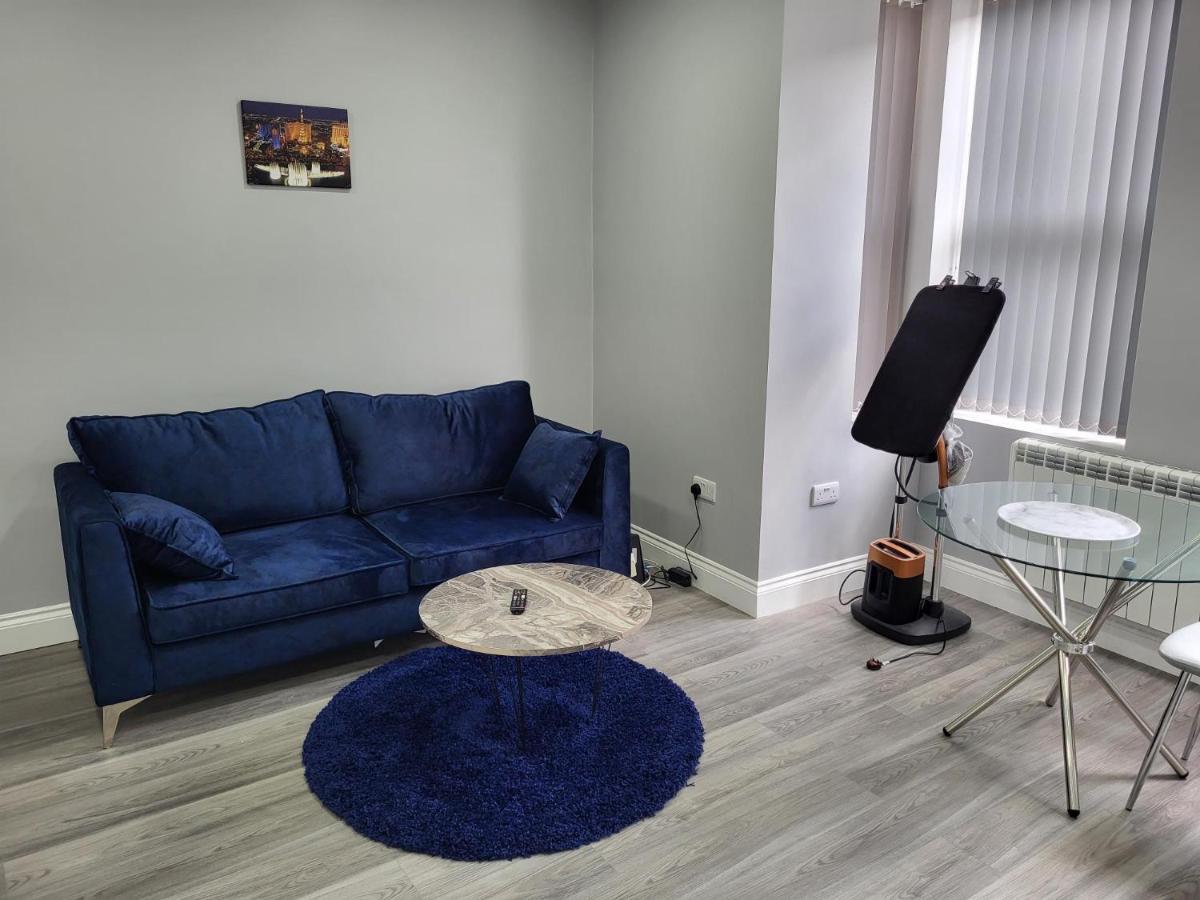 1 Bed Flat, Airport Pick, Drop Available Fibre Broadband, New, Washer Dryer, 10 Mins From City Centre Dartford Exterior photo